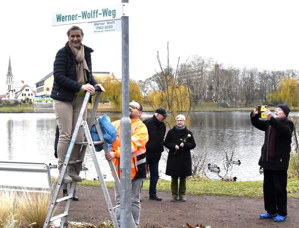 WG Aufbau Merseburg Einweihung Werner-Wolff-Weg